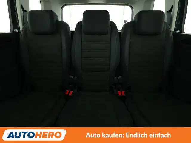 Volkswagen Touran view 15