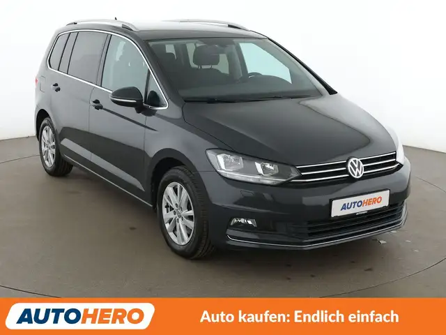 Volkswagen Touran view 8
