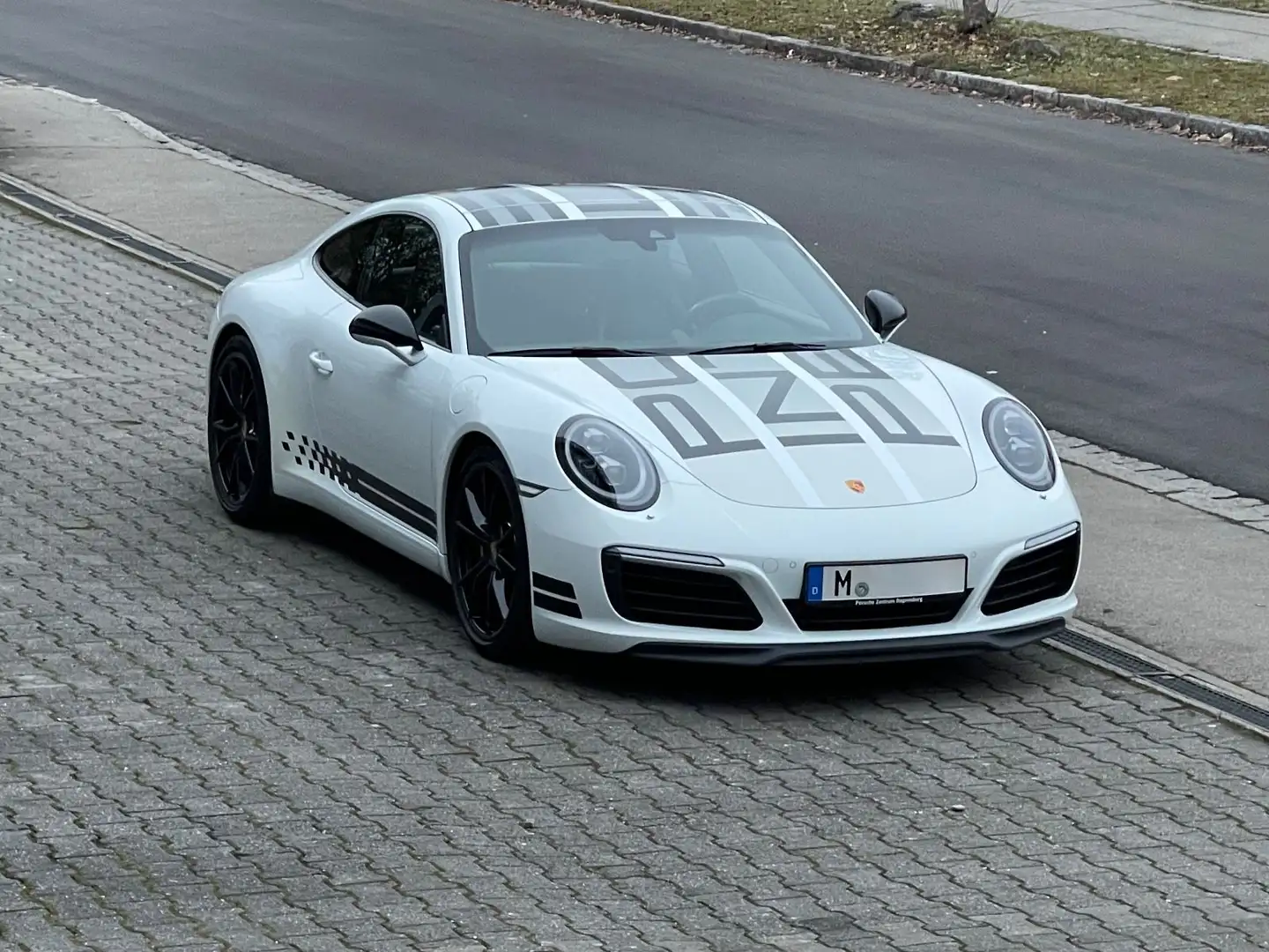 Porsche 991 .2 Carrera S Coupé Endurance Racing Edition Blanc - 1