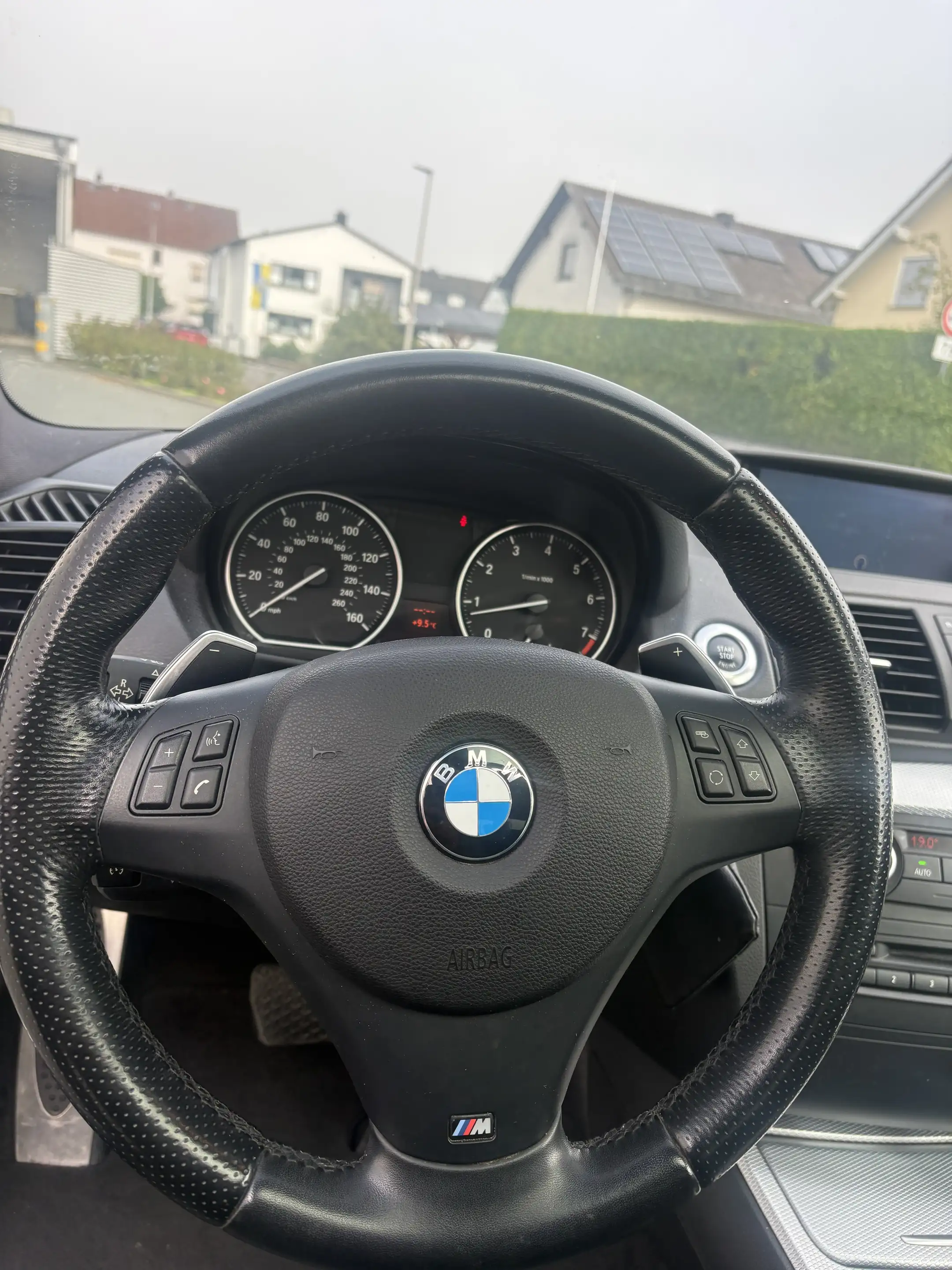 BMW 128 128i M-Paket///VOLL///TÜV 03/28 — photo 8