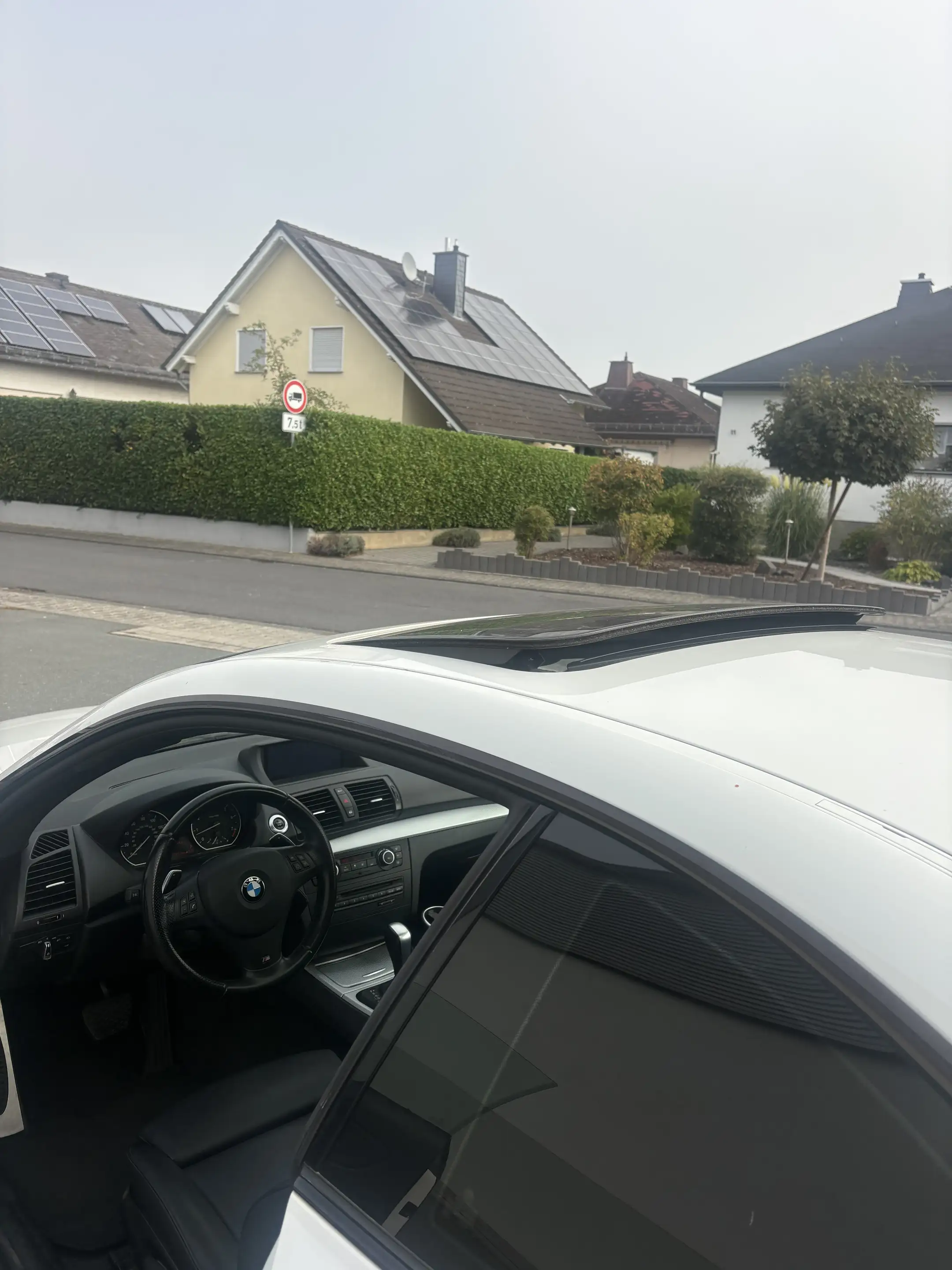 BMW 128 128i M-Paket///VOLL///TÜV 03/28 — photo 6