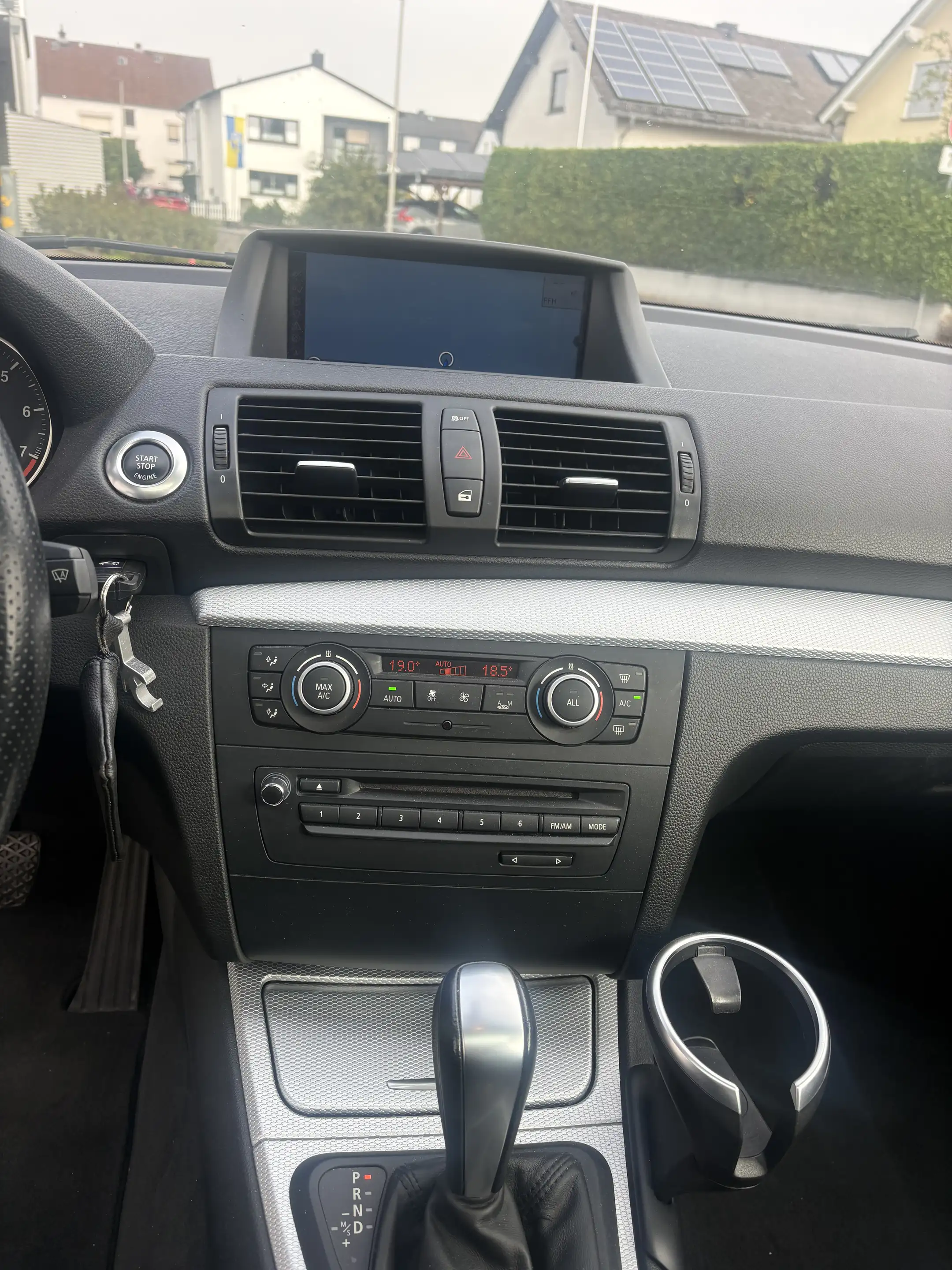 BMW 128 128i M-Paket///VOLL///TÜV 03/28 — photo 9