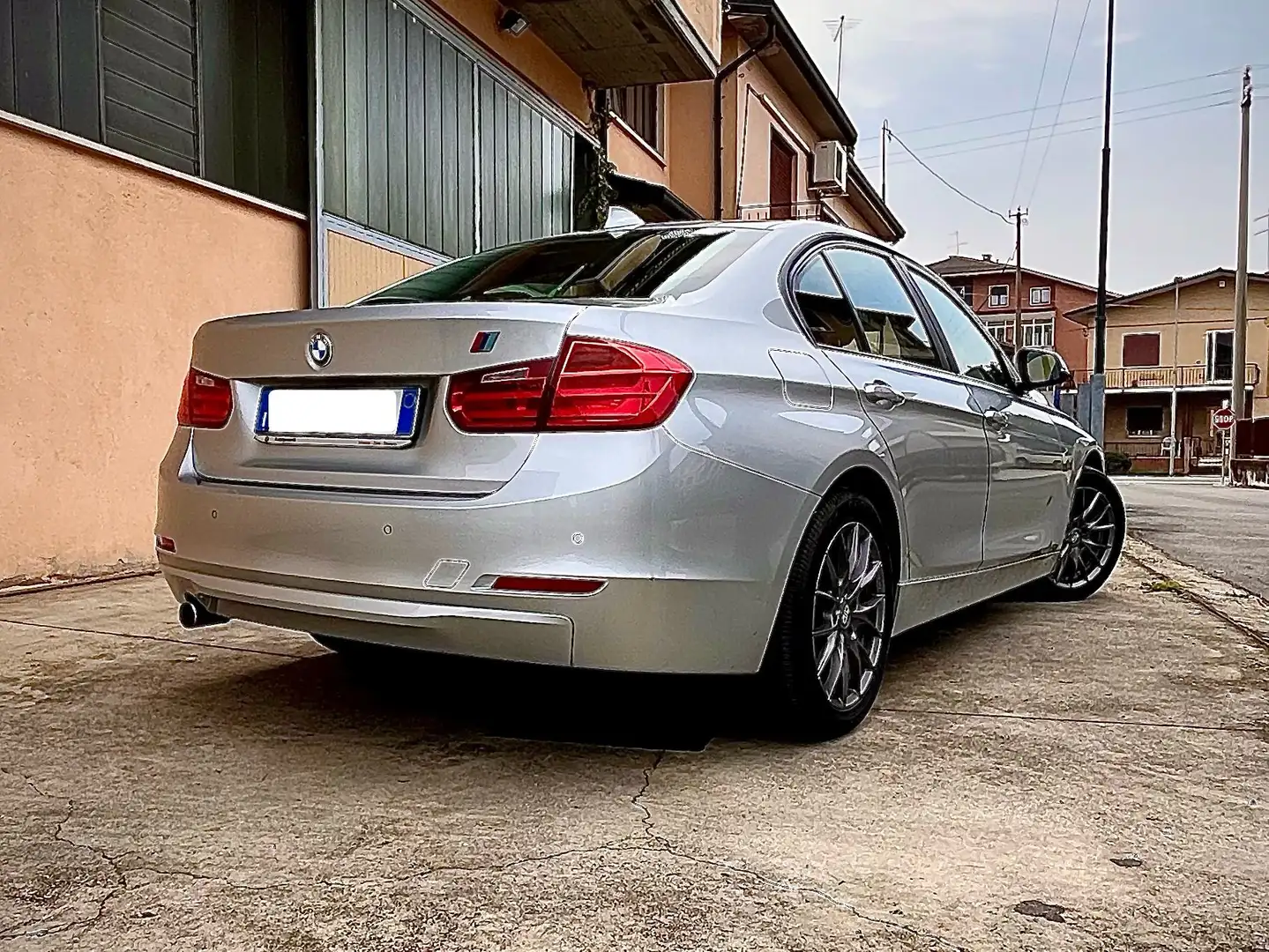 BMW 316 316d Gümüş rengi - 2