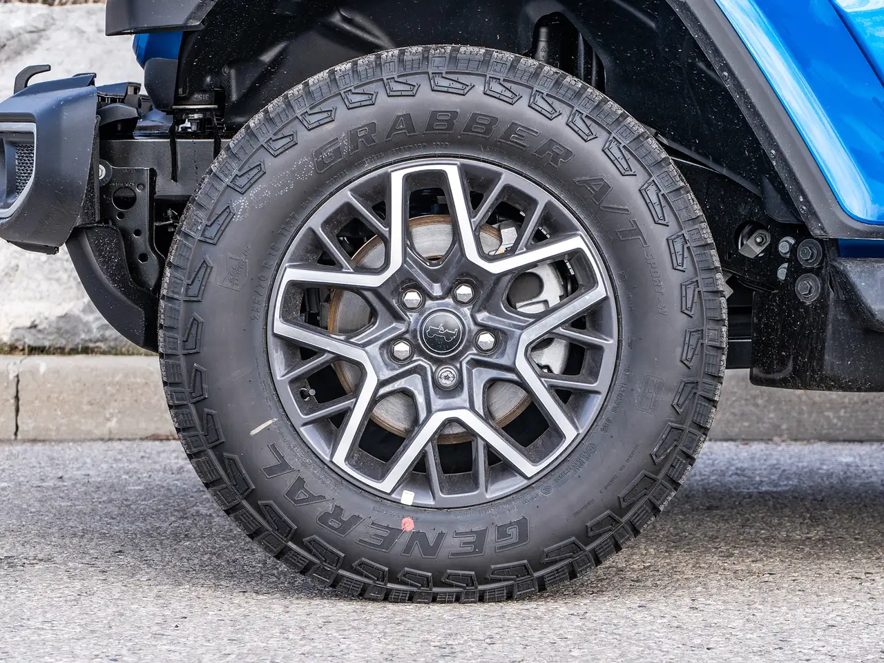Jeep Wrangler снимка Jeep Wrangler