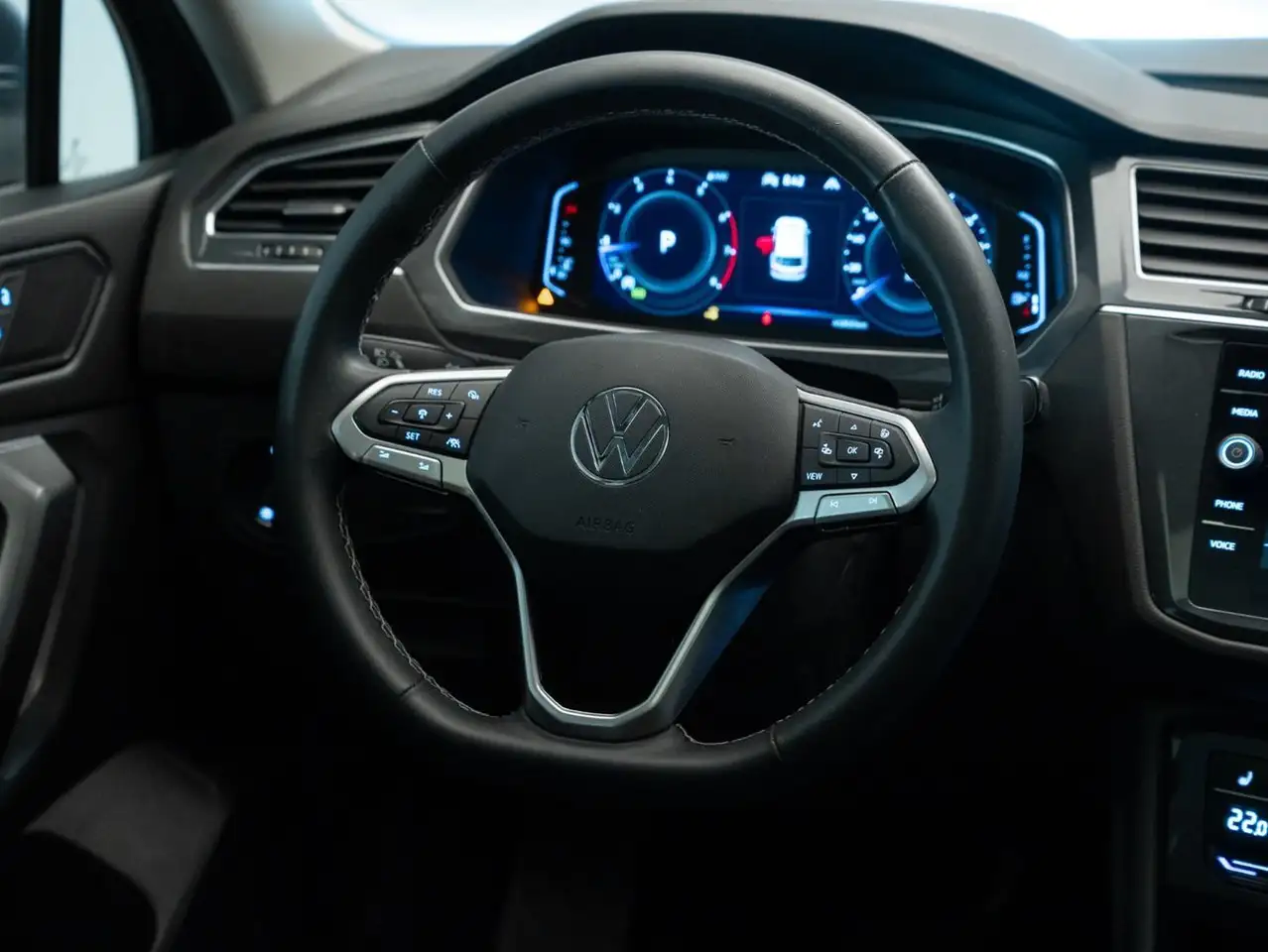 Volkswagen Tiguan снимка Volkswagen Tiguan