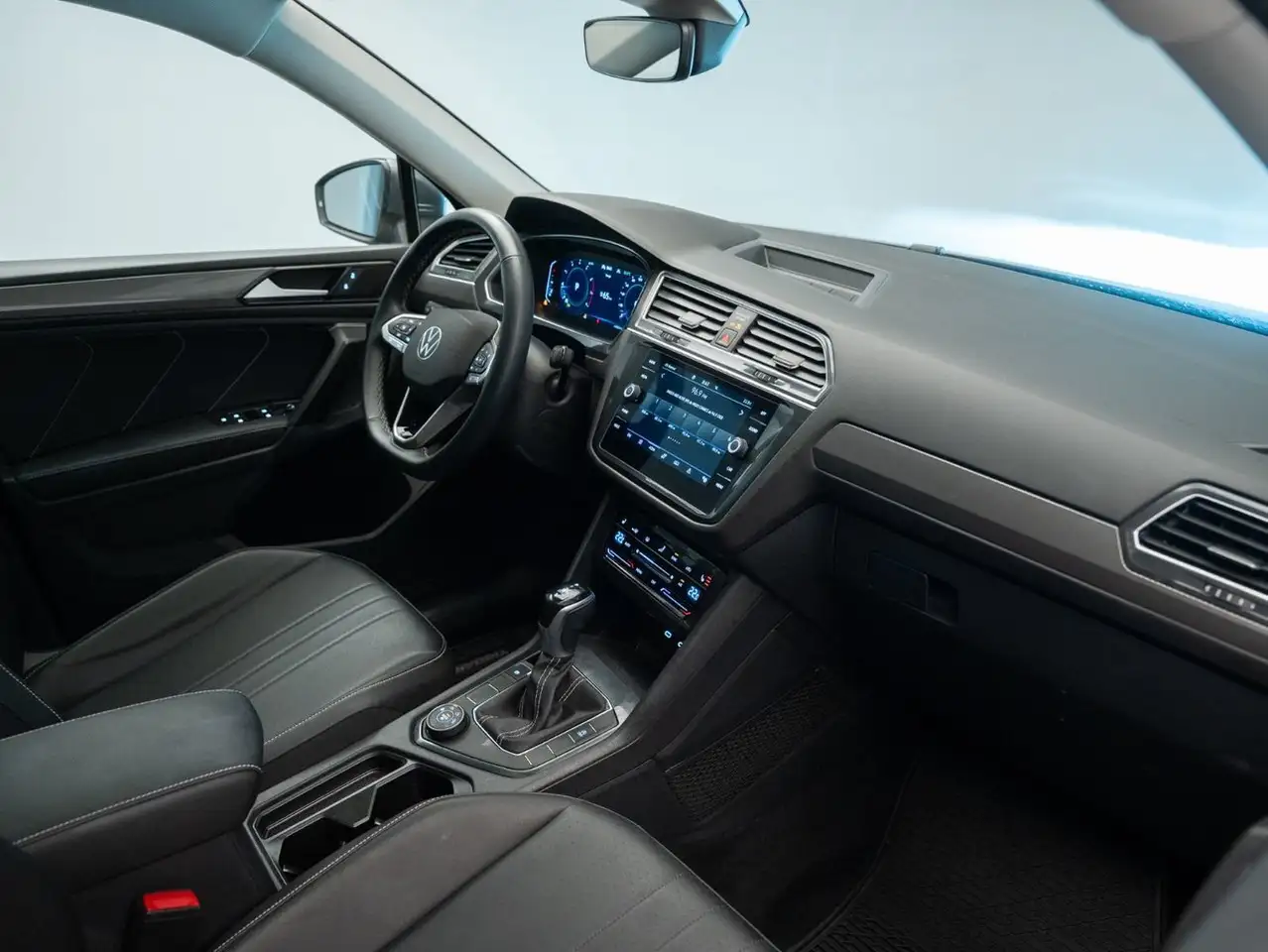 Volkswagen Tiguan снимка Volkswagen Tiguan