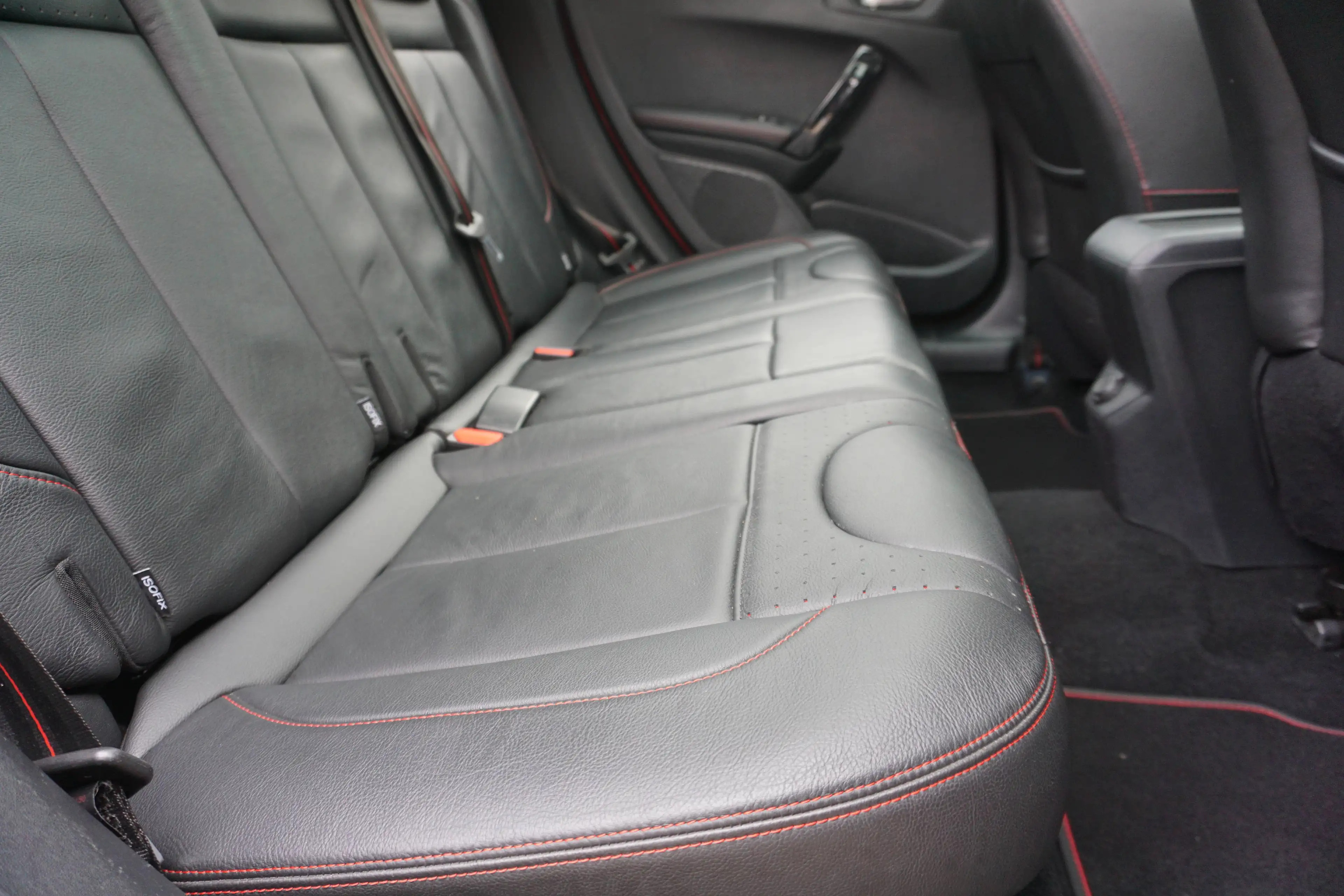 Peugeot 2008 2008 1.2 PureTech GT Line S-Navi-Cam-Pano-CruiseC-ZetelV-Carplay-Garantie — photo 8