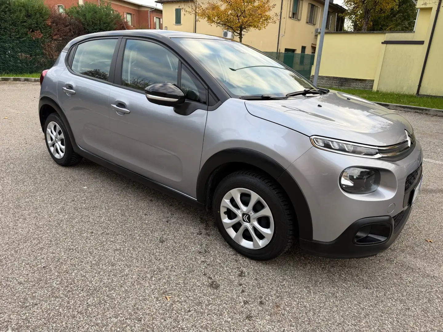 Citroen C3 1.2 - NEOPATENTATI - 12 MESI DI GARANZIA - Grau - 2