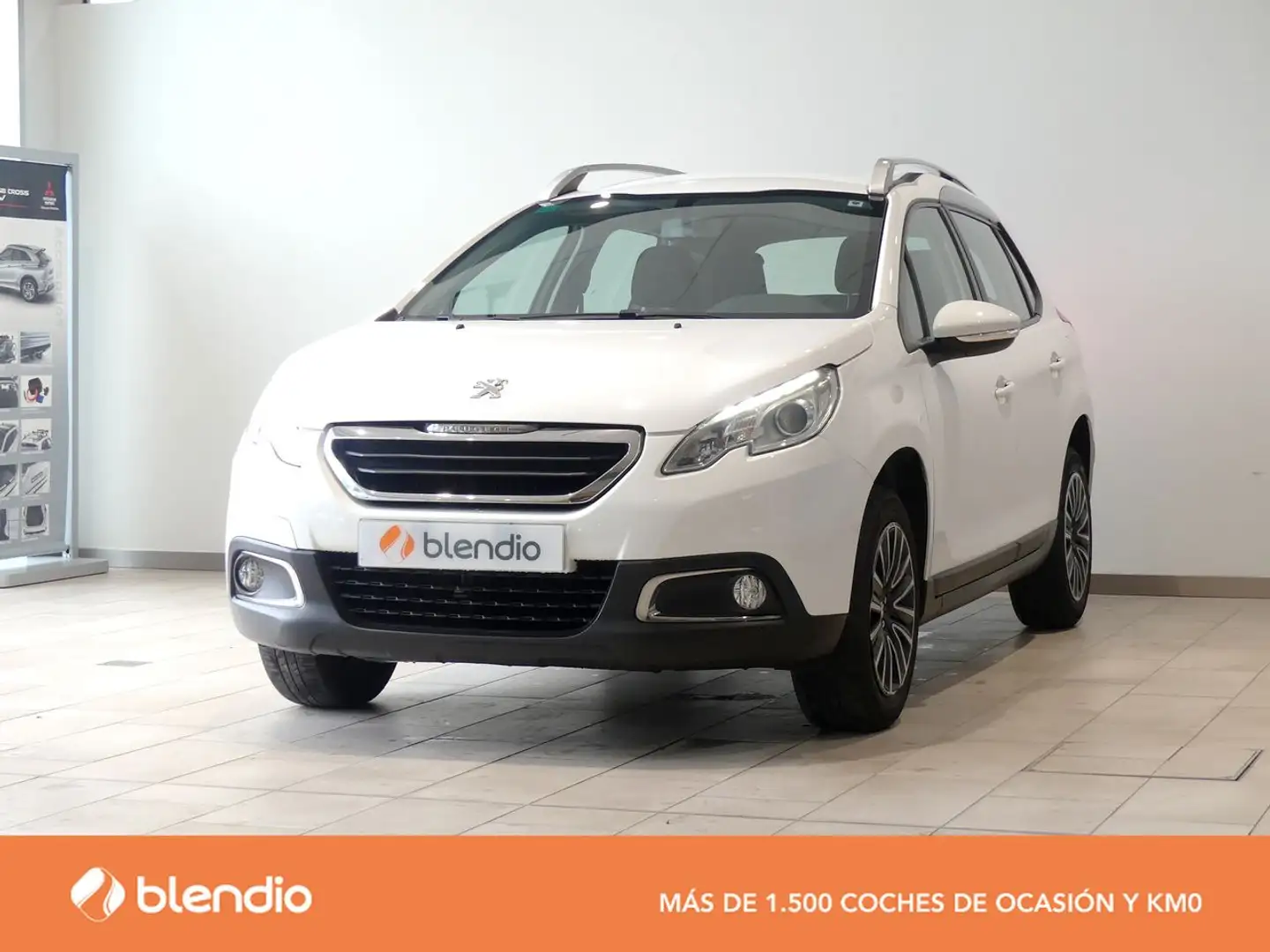 Peugeot 2008 1.2 VTI 82 ACCESS 82CV 5P Weiß - 1