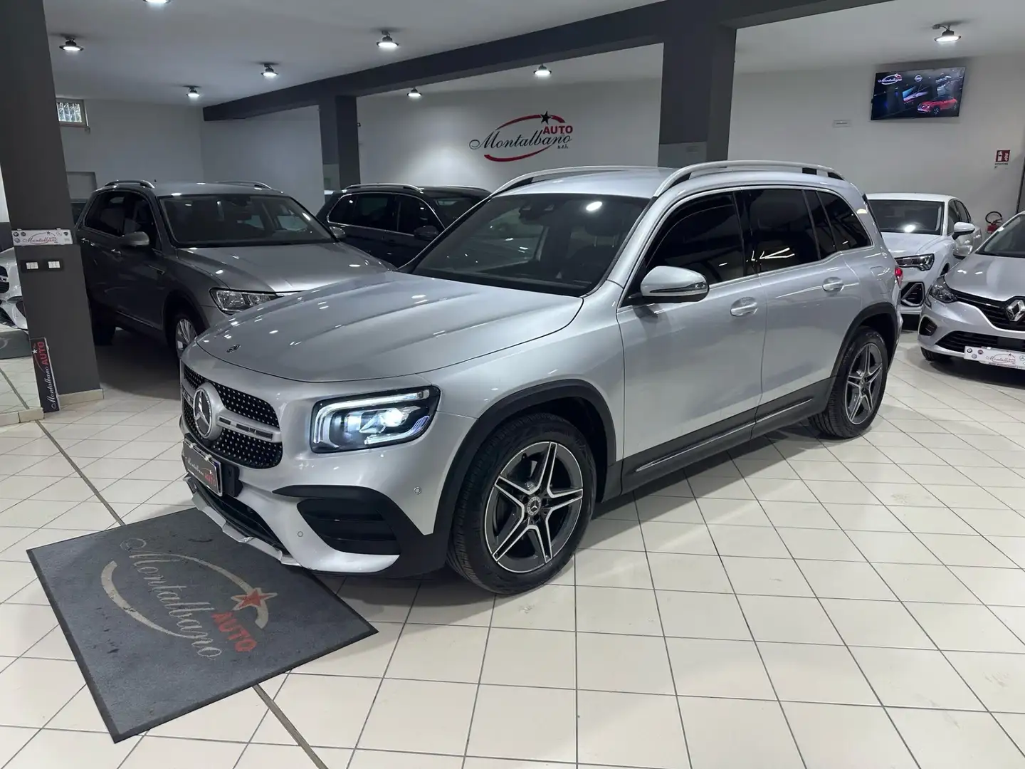 Mercedes-Benz GLB 200 GLB 200 d Automatic 4Matic Premium Argento - 1