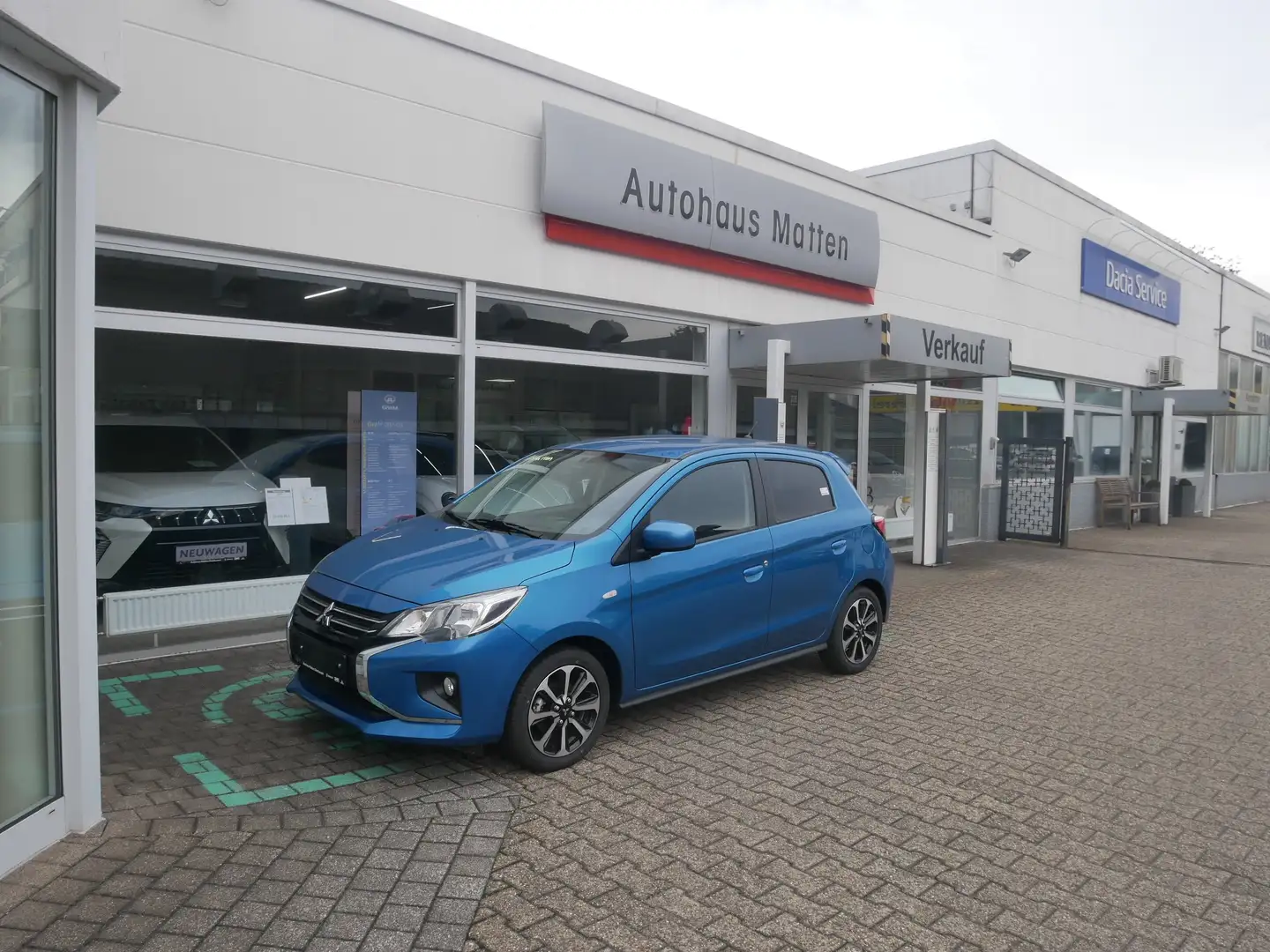 Mitsubishi Space Star Select + auch in anderen Farben Bleu - 1