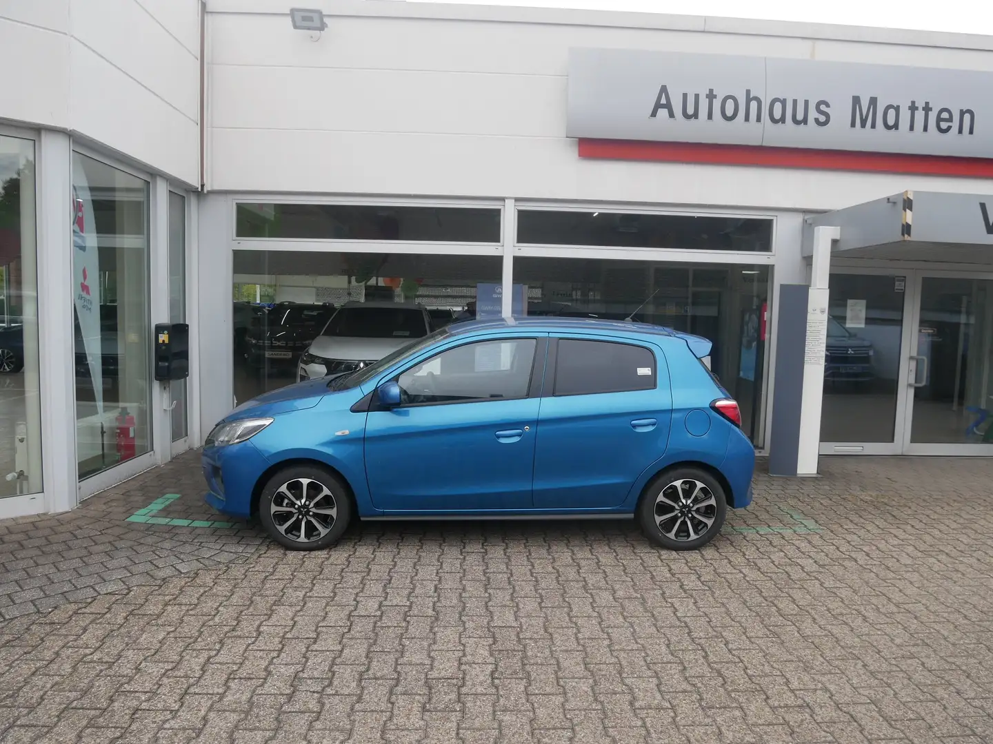 Mitsubishi Space Star Select + auch in anderen Farben Bleu - 2