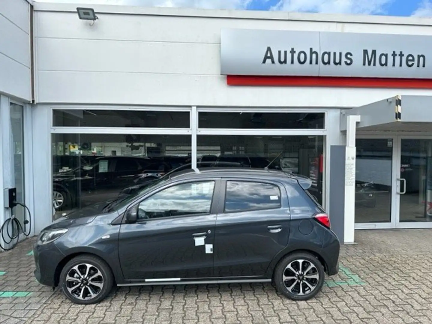 Mitsubishi Space Star Select + auch in anderen Farben Grau - 2