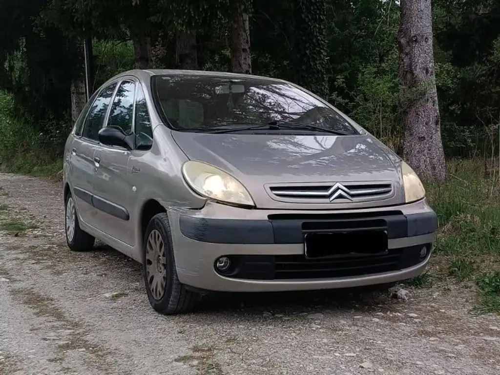Citroen Xsara Picasso 2004 из Европы — купить под ключ