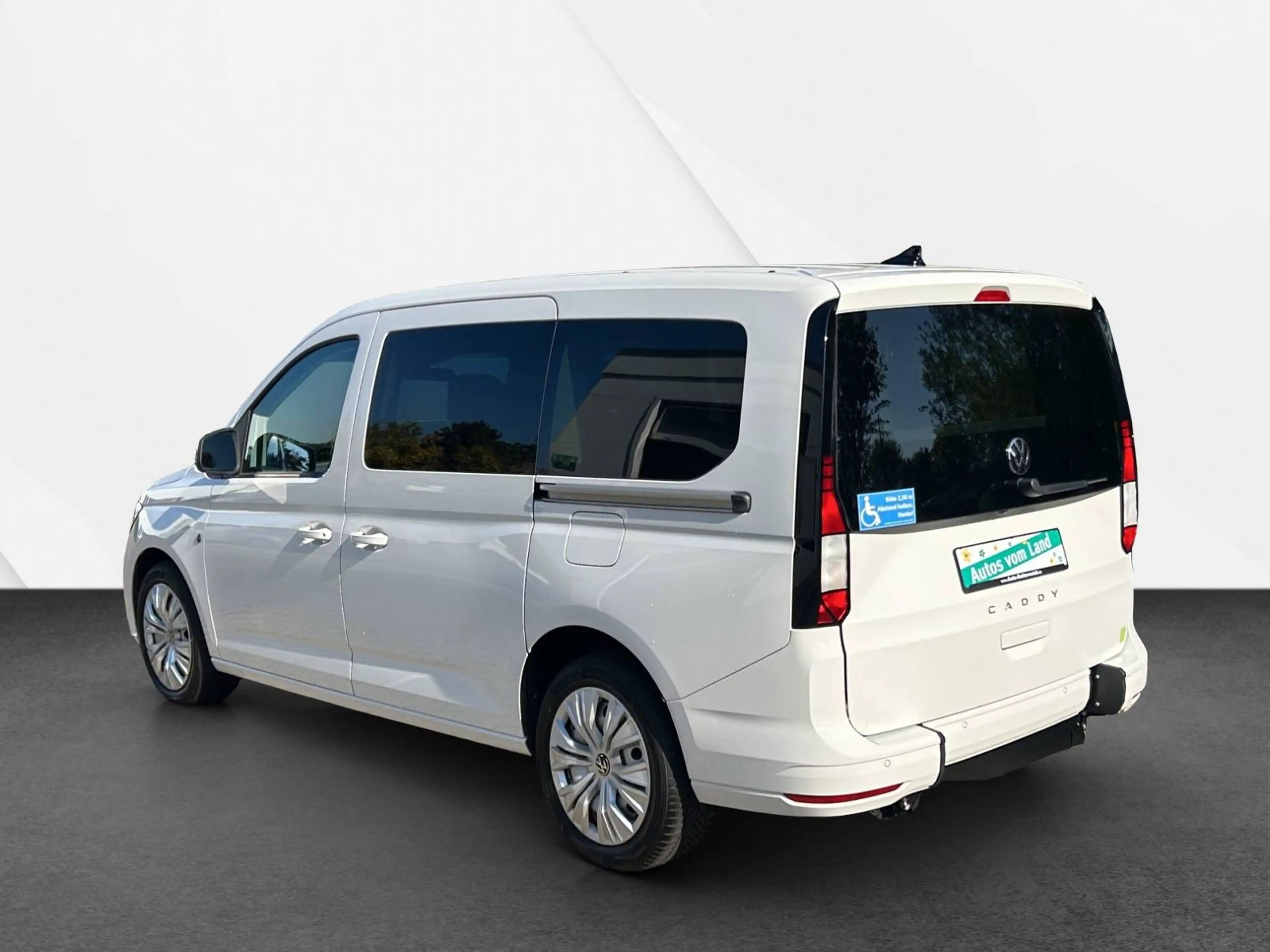 Volkswagen Caddy Maxi — photo 4