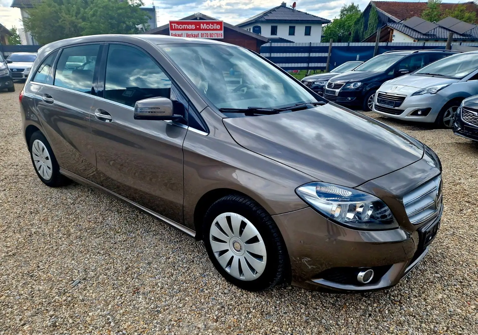 Mercedes-Benz B 180 Braun - 2