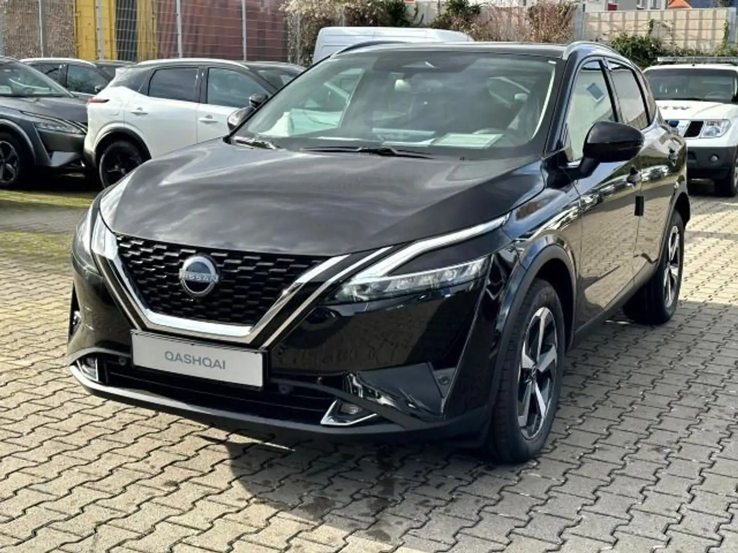 Nissan Qashqai N-Connecta Schwarz - 2