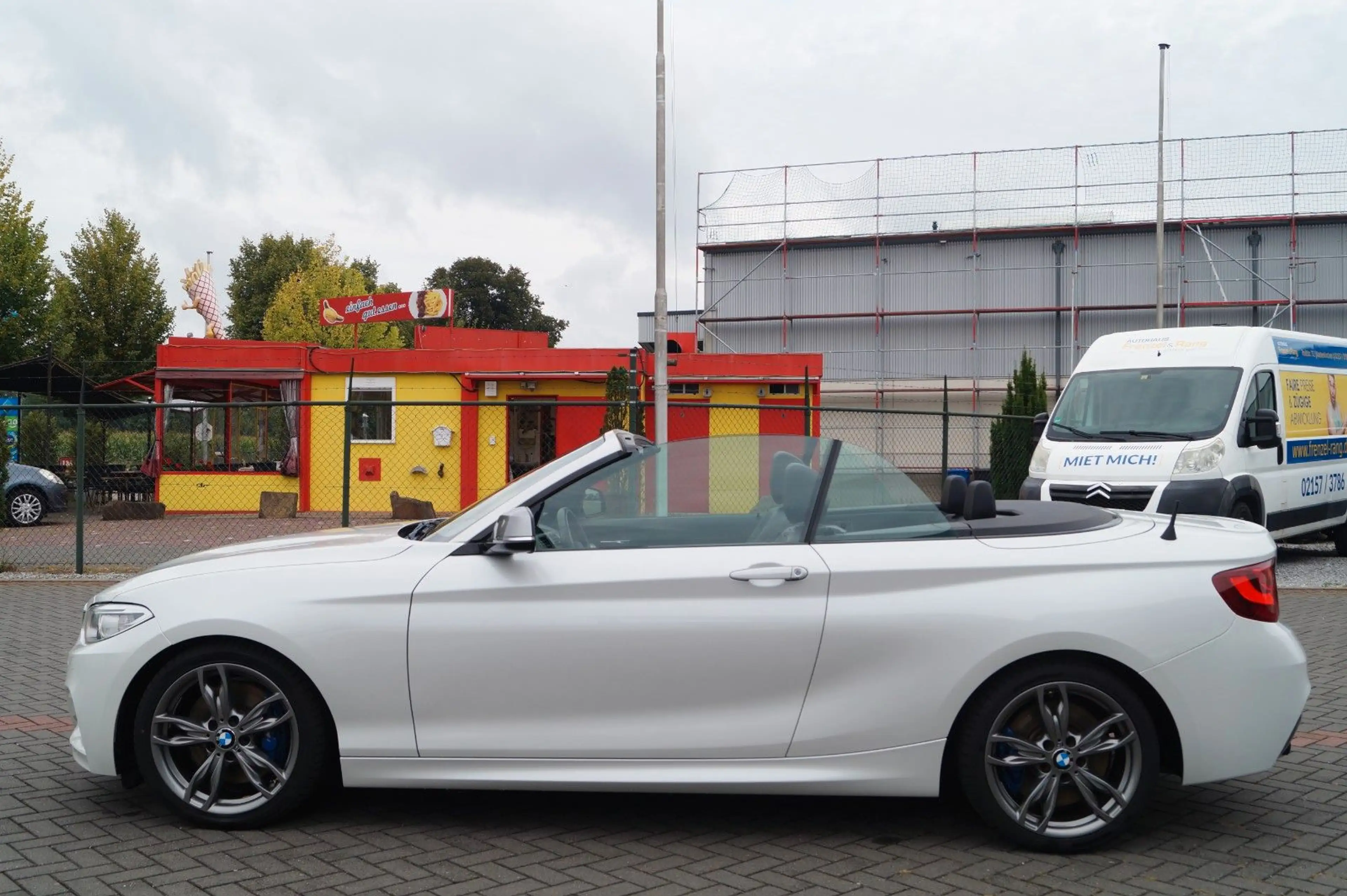 BMW 235 i Cabrio *Navi*Xenon*SHZ*Tempomat*PDC*Klima — photo 6
