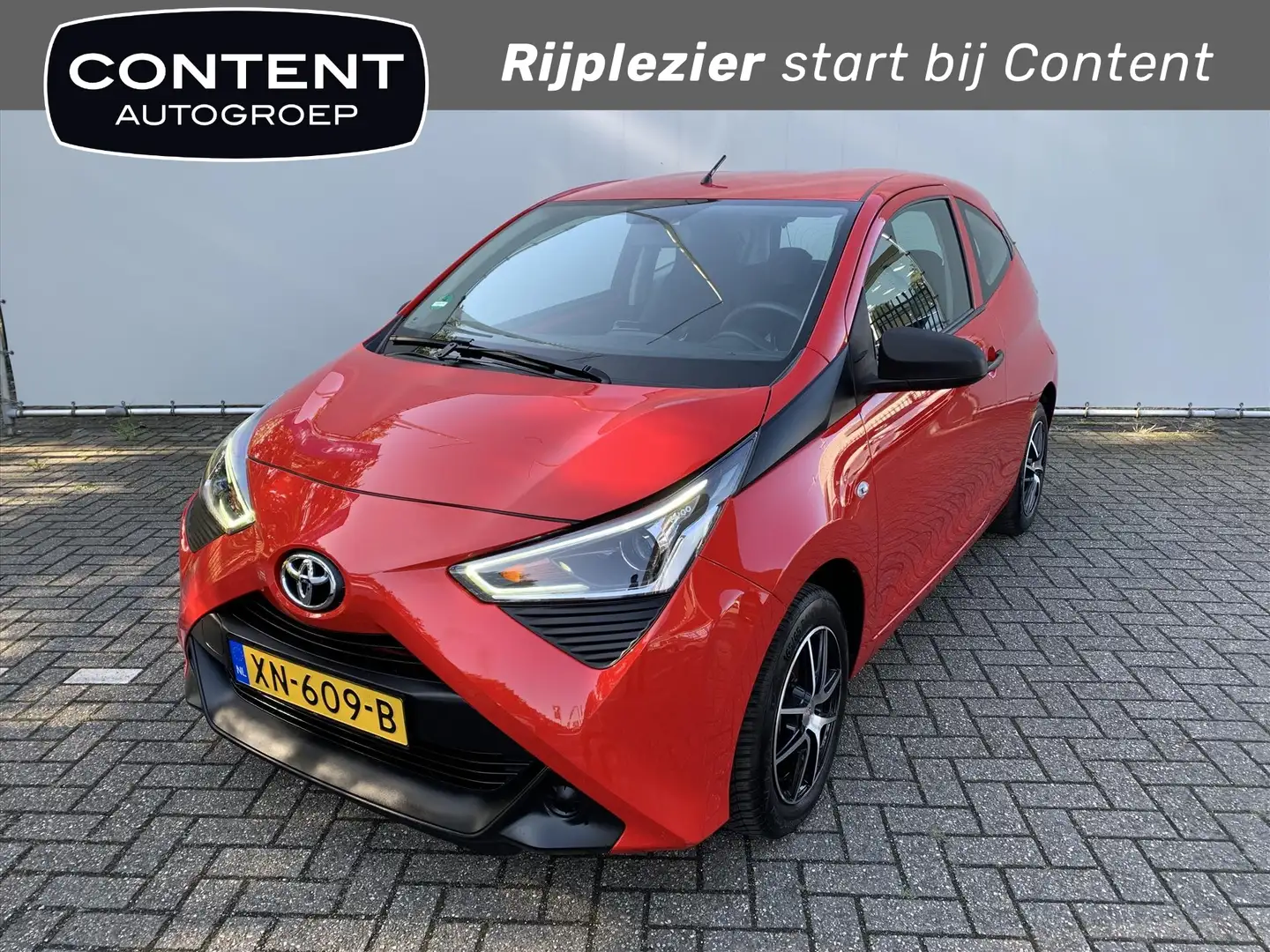 Toyota Aygo 1.0 VVT-i 72pk 3D x-fun Rouge - 1