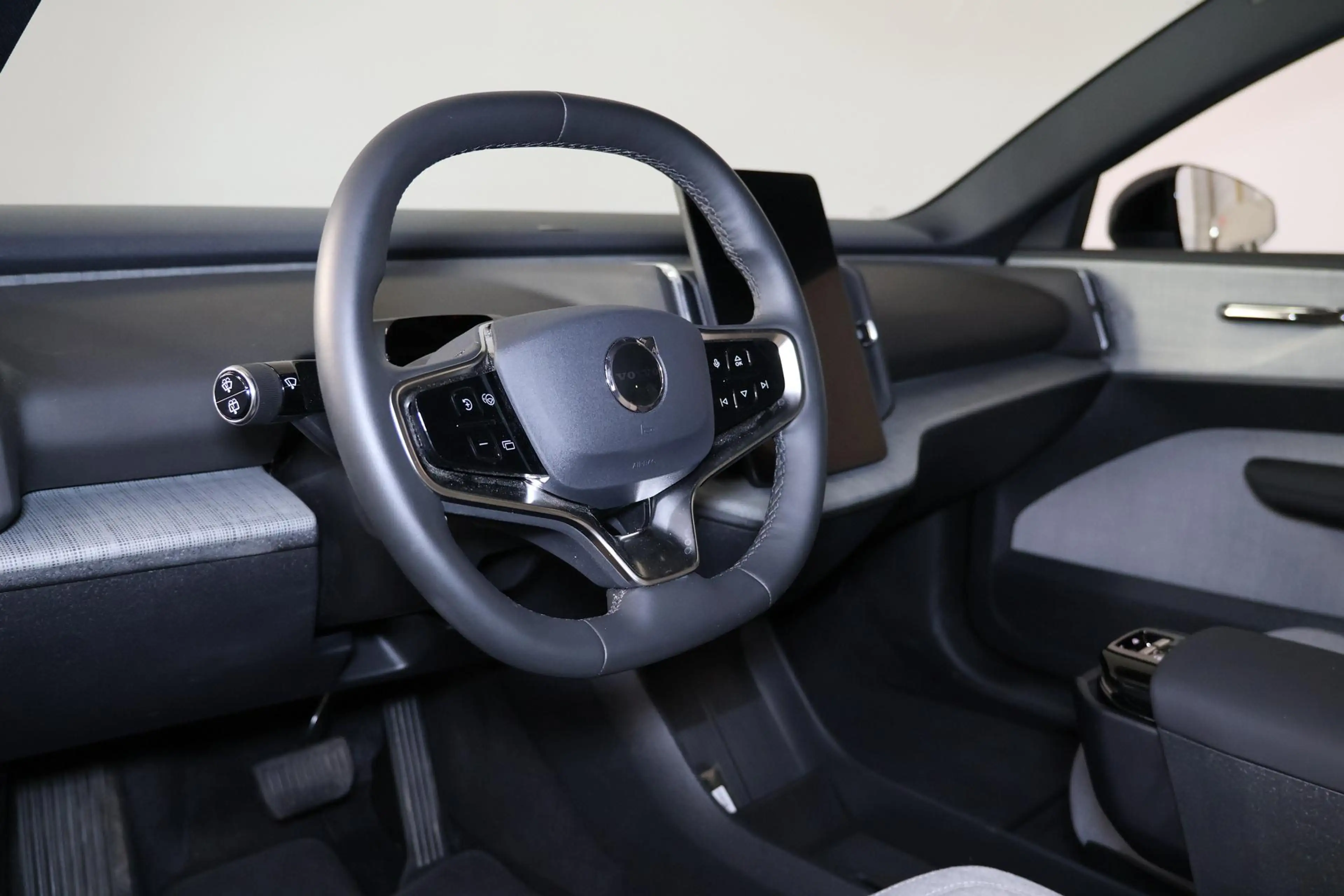 Volvo EX30 Extended Range Ultra 69 kWh - Panoramadak - Climat — photo 11