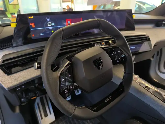 Peugeot 5008 view 8