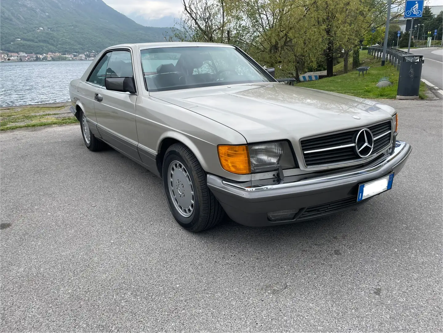 Mercedes-Benz 560 SEC coupe - 1