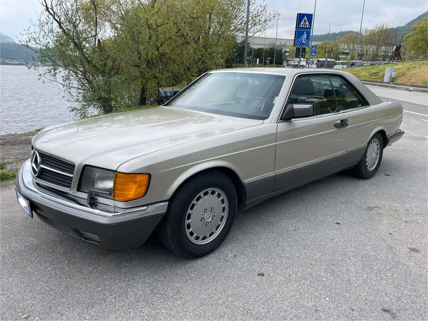 Mercedes-Benz 560 SEC coupe - 2