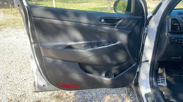 Hyundai Tucson view 7