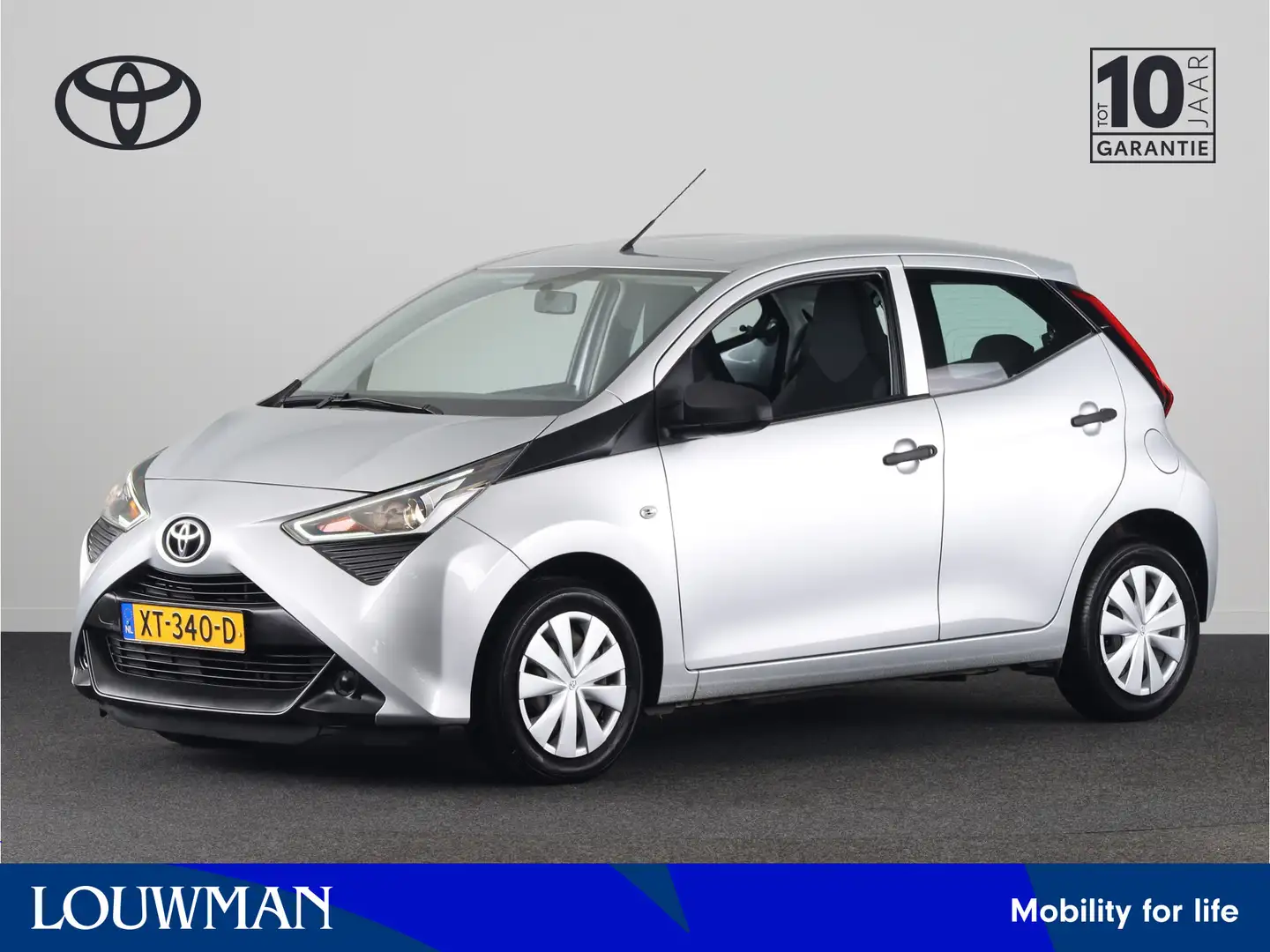 Toyota Aygo 1.0 VVT-i x-fun | Bluetooth | Airco | Metallic Lak Argent - 1