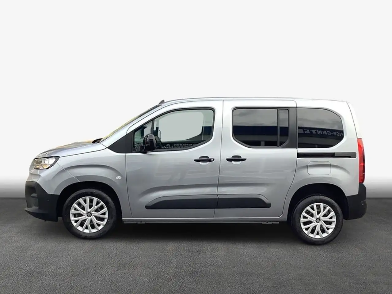 Fiat Doblo 1.5 BlueHDi L1 Techno-Paket 180°: Einparkhil 4