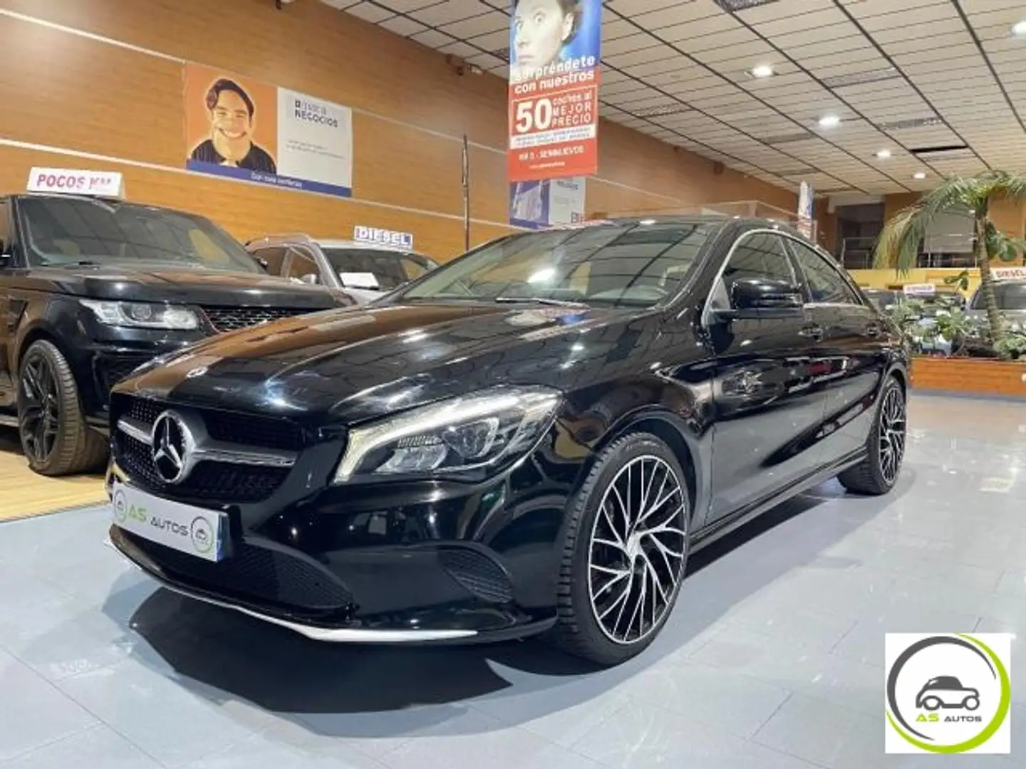 Mercedes-Benz CLA 200 d Automatic Business Schwarz - 1