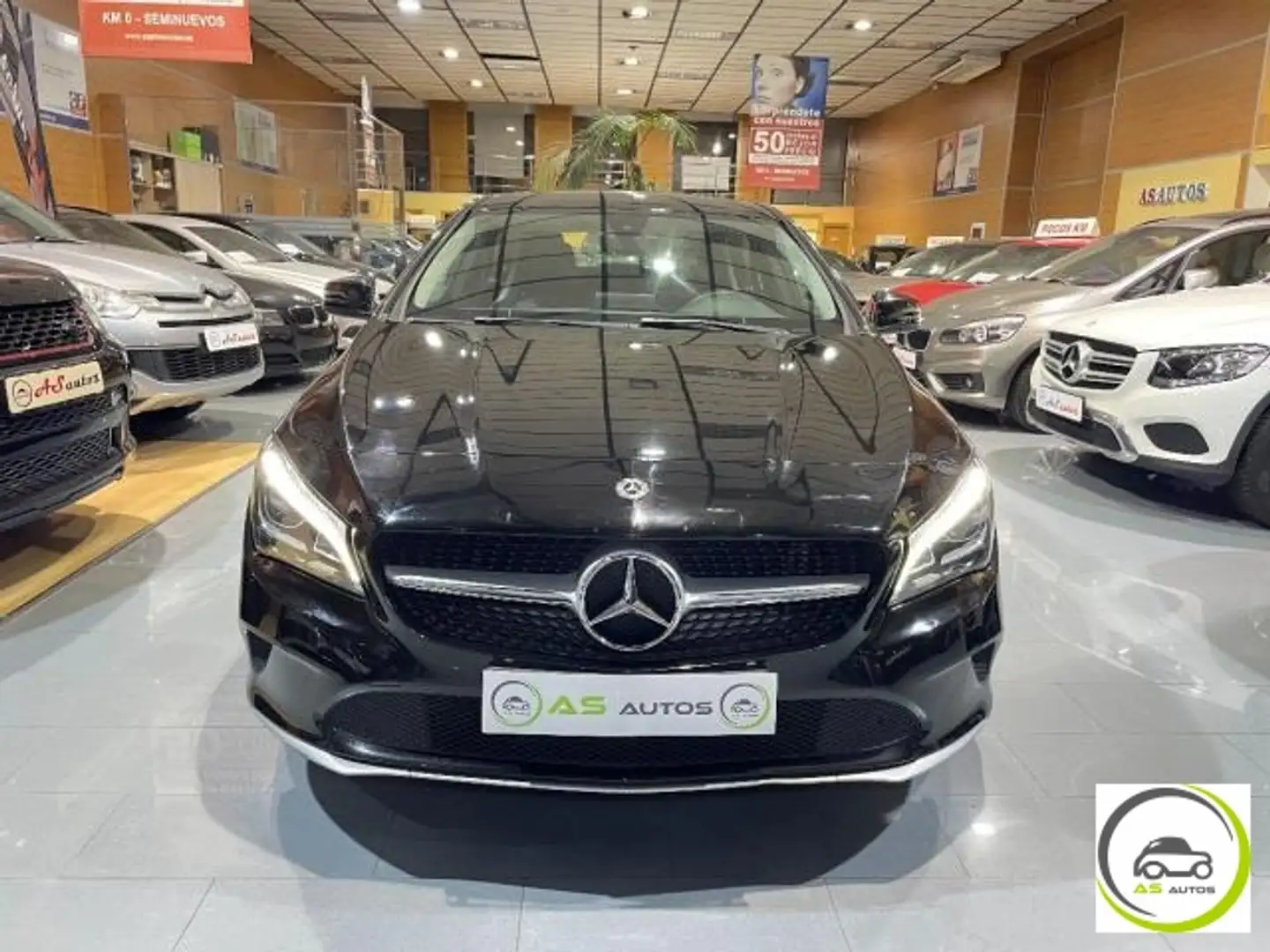Mercedes-Benz CLA 200 d Automatic Business Schwarz - 2