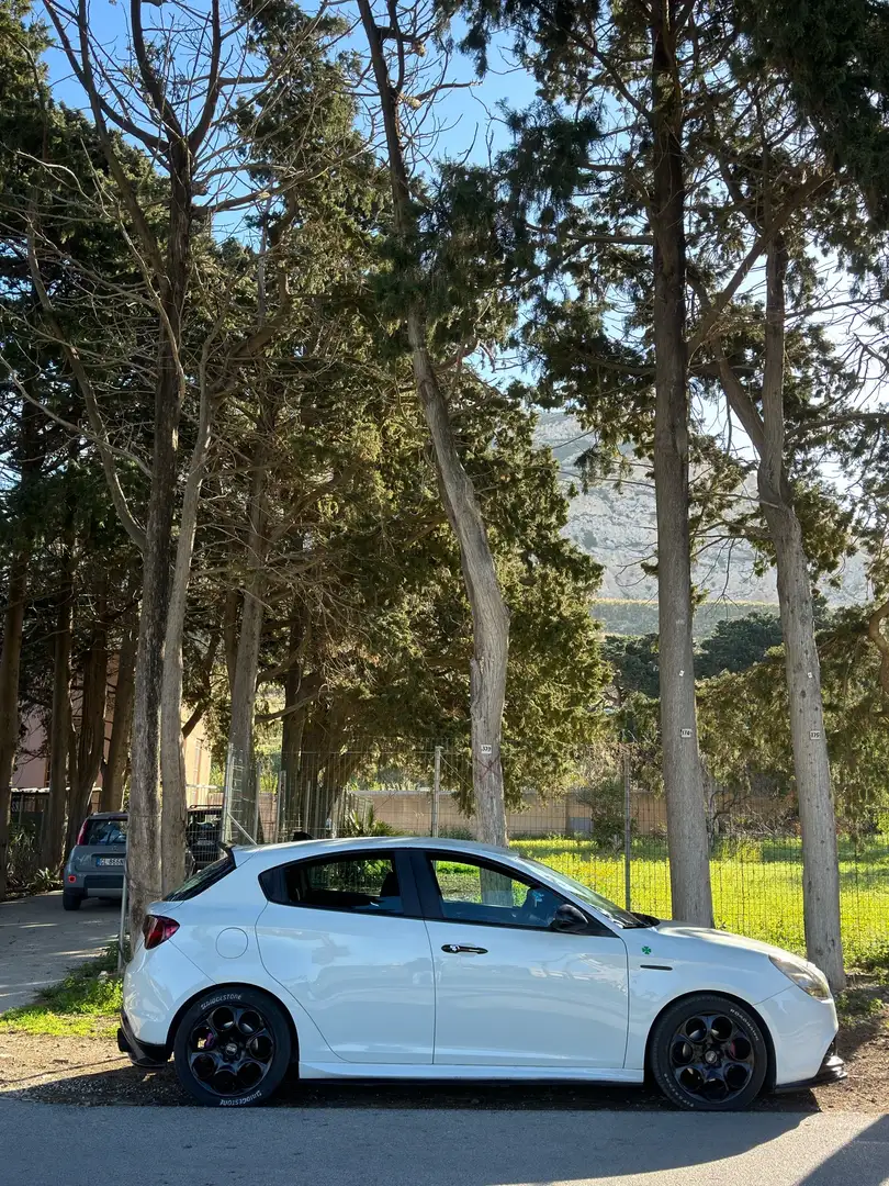 Alfa Romeo Giulietta 1.6 jtdm(2) Distinctive - 2