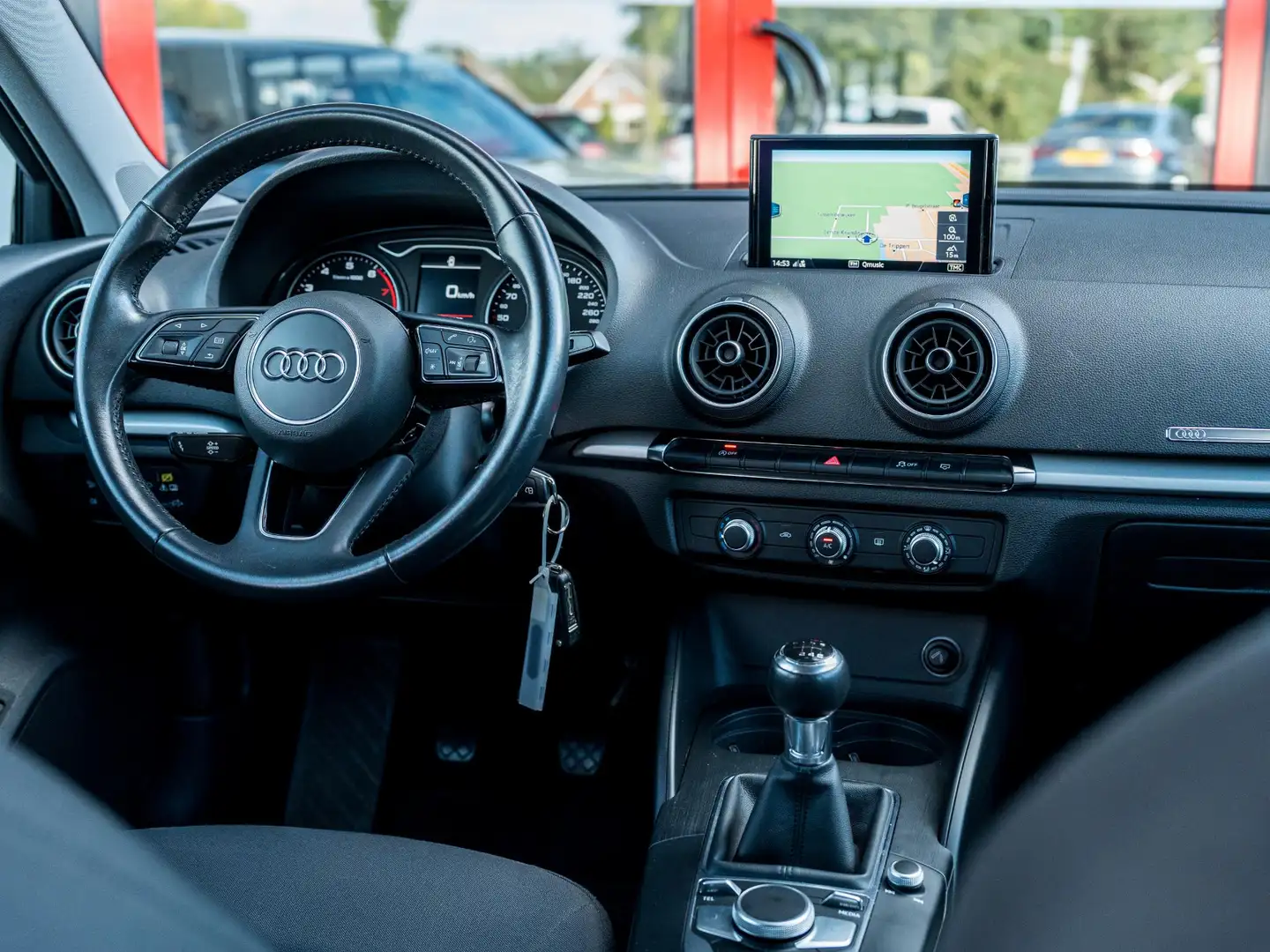 Audi A3 Sportback 1.0 TFSI Pro Line | Navigatie | Airco | Zwart - 2