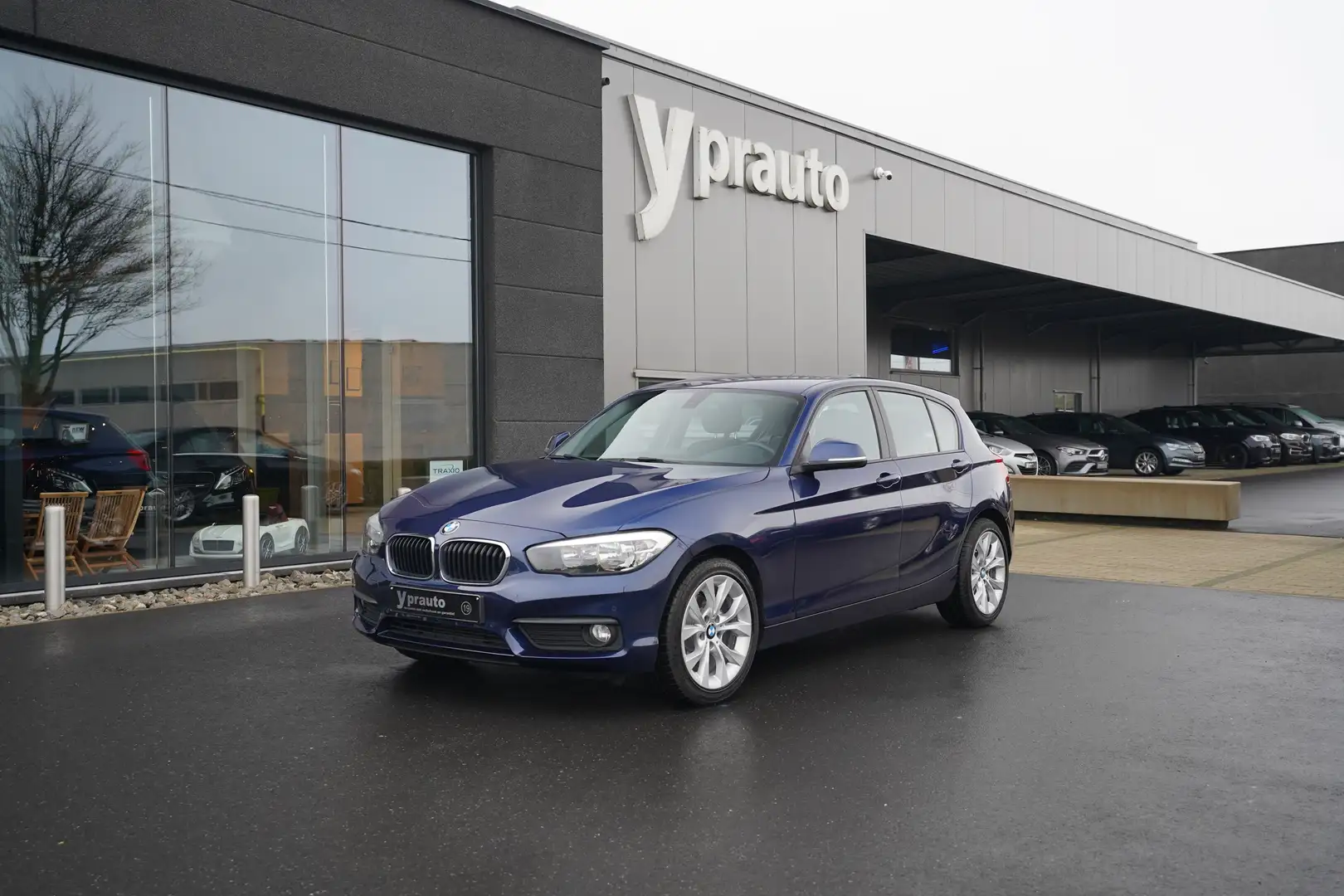 BMW 116 116i Cruise Control Navi Bluetooth Parkeersensoren Blauw - 1