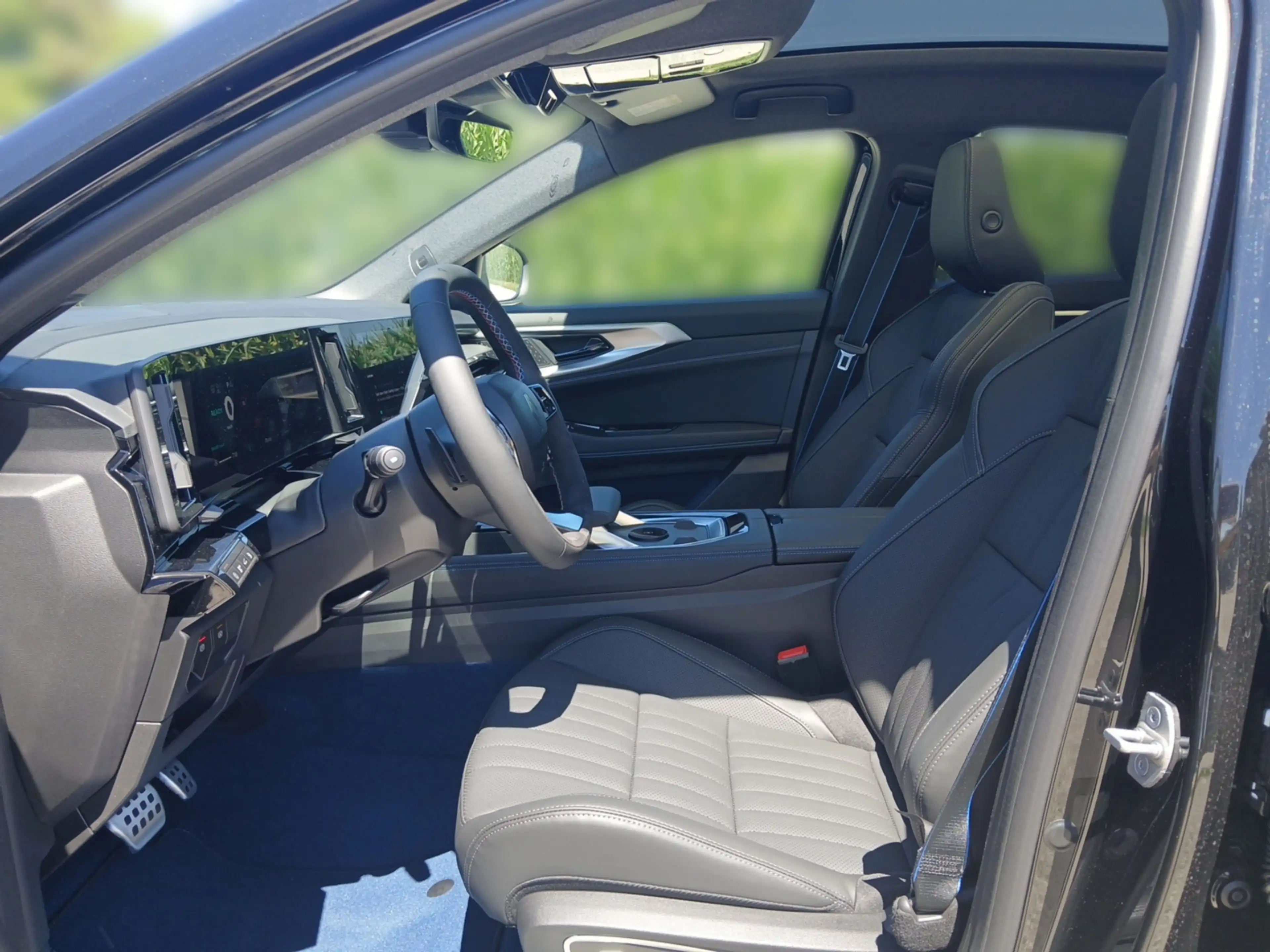 Renault Rafale RAFALE Atelier Alpine Hyper Hybrid E-Tech 4x4 300 Plug-in — photo 9