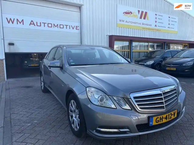 Mercedes-Benz E 300 CGI Elegance LEDER AUTOMAAT