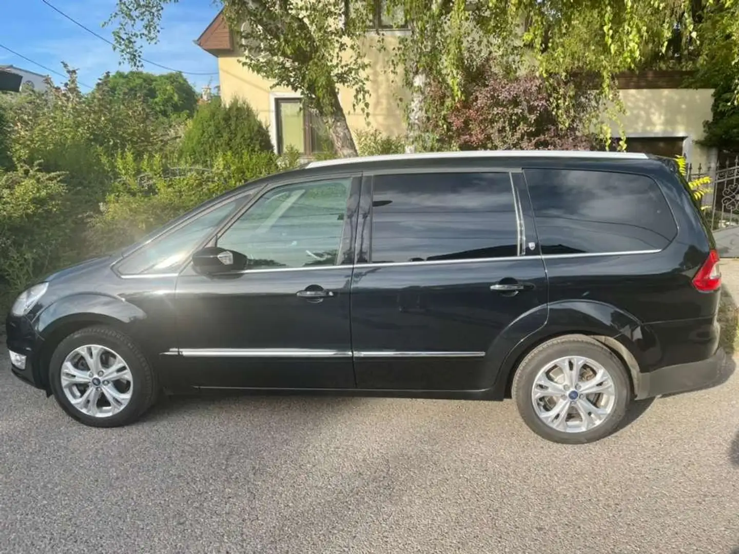 Ford Galaxy Galaxy Ghia 1,9 TDI Ghia Schwarz - 1