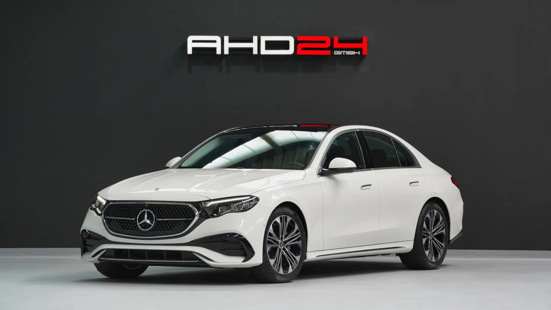 Mercedes-Benz E 350 E 350 4MATIC AMG / PANORAMA / MEMORY Bianco - 1