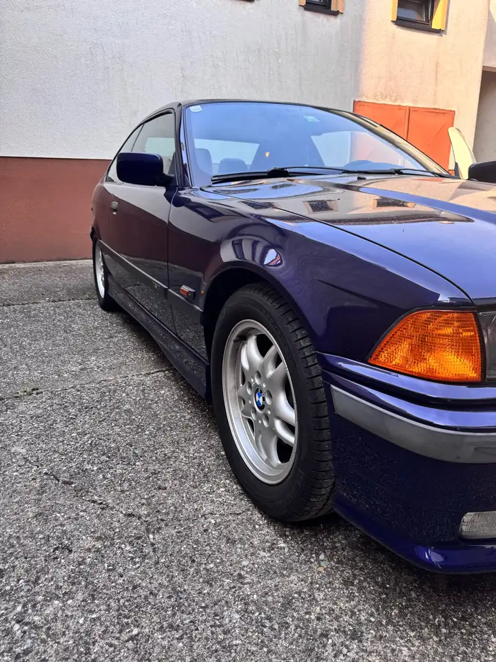 BMW 320i Coupé, foto 8
