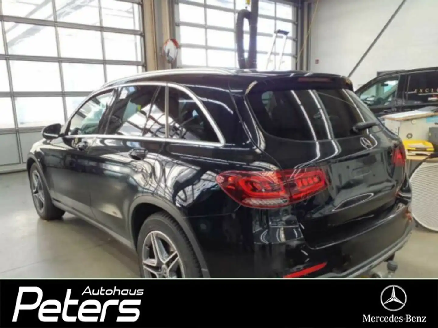 Mercedes-Benz GLC 220 GLC 220 d 4Matic AMG Pano/AHK/RFK/LED/Ambiente Schwarz - 2