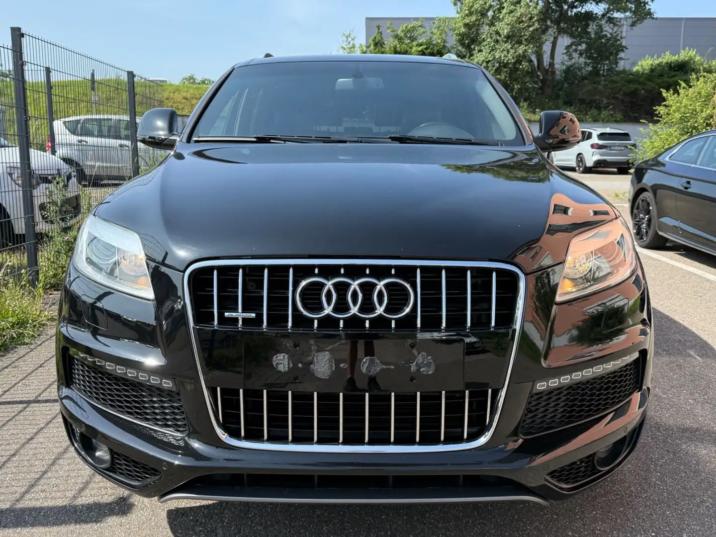 Audi Q7 3.0 TDI quattro / NAVI / XENON / 7-Sitzer Czarny - 2