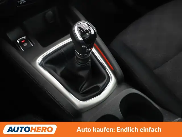 Nissan Qashqai view 25