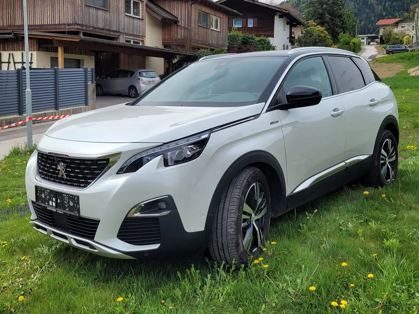 Peugeot 3008 3008 1,2 PureTech 130 S Weiß - 2
