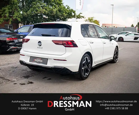 Volkswagen Golf view 4