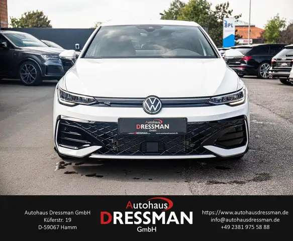 Volkswagen Golf view 2