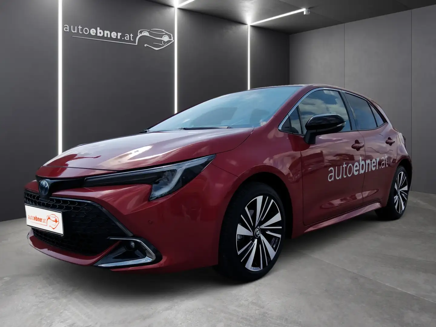 Toyota Corolla Corolla 1,8l Hybrid HB Active Drive 140PS Rot - 1