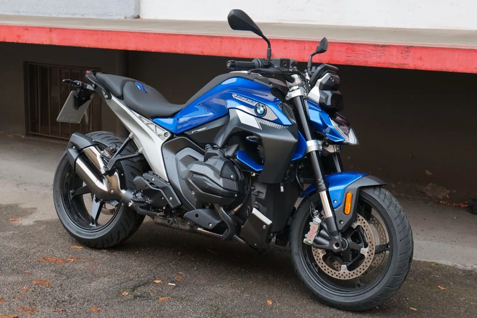 BMW R 1300 R Modrá - 2