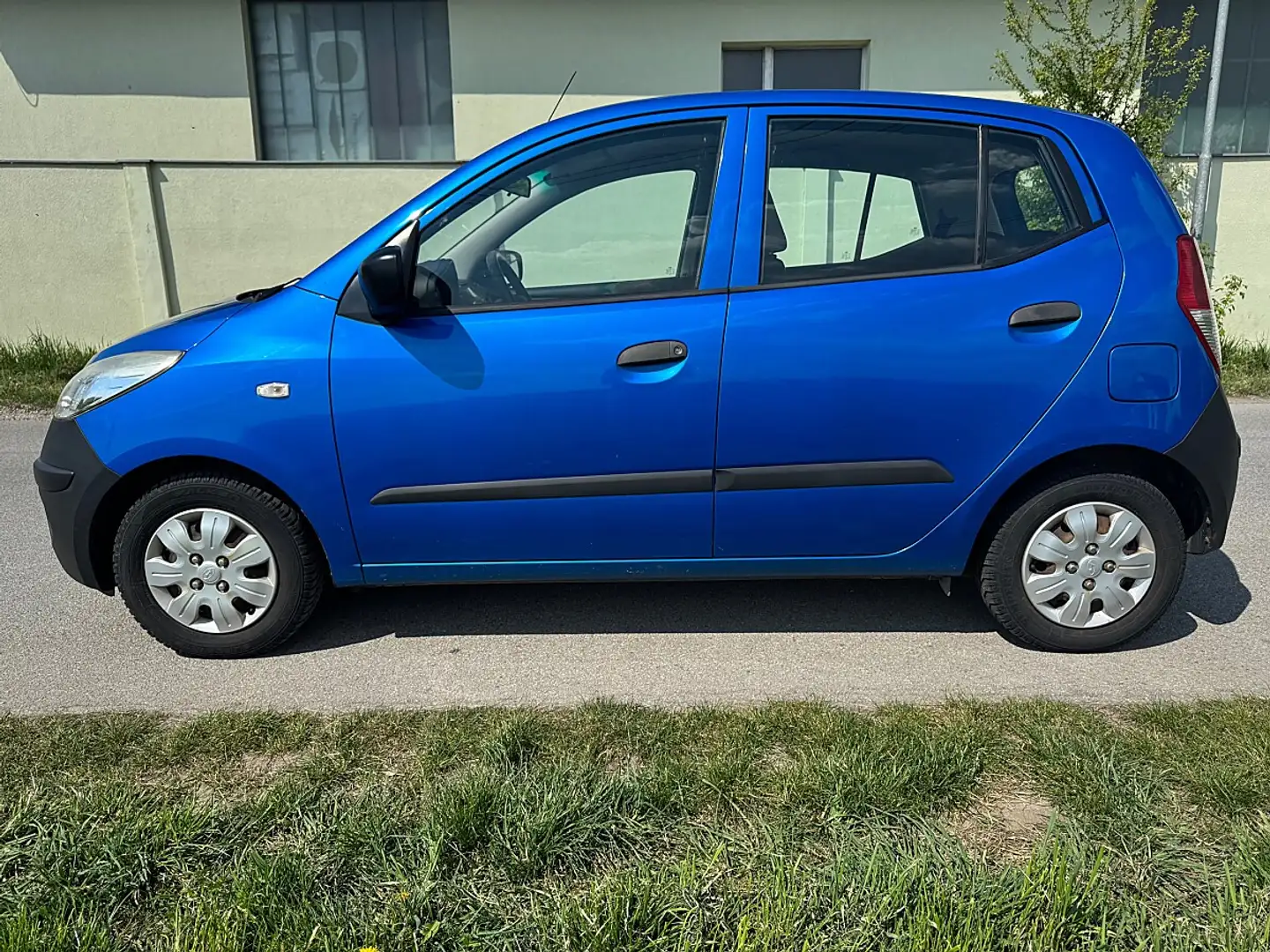Hyundai i10 1,1 MPI Entry Grau - 2