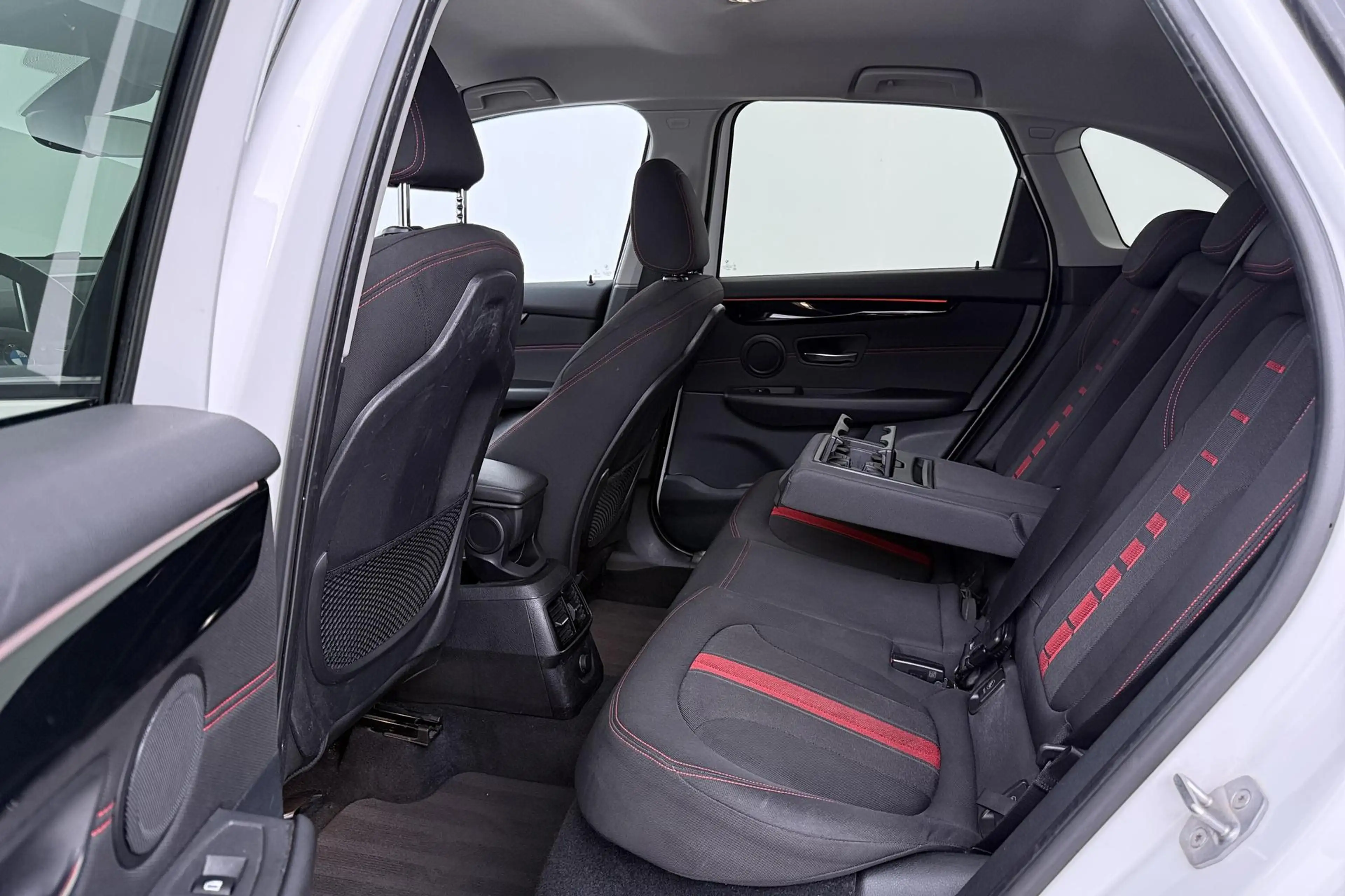 BMW 225 2-serie Active Tourer 225xe Luxury | Head-Up | Cam — photo 36